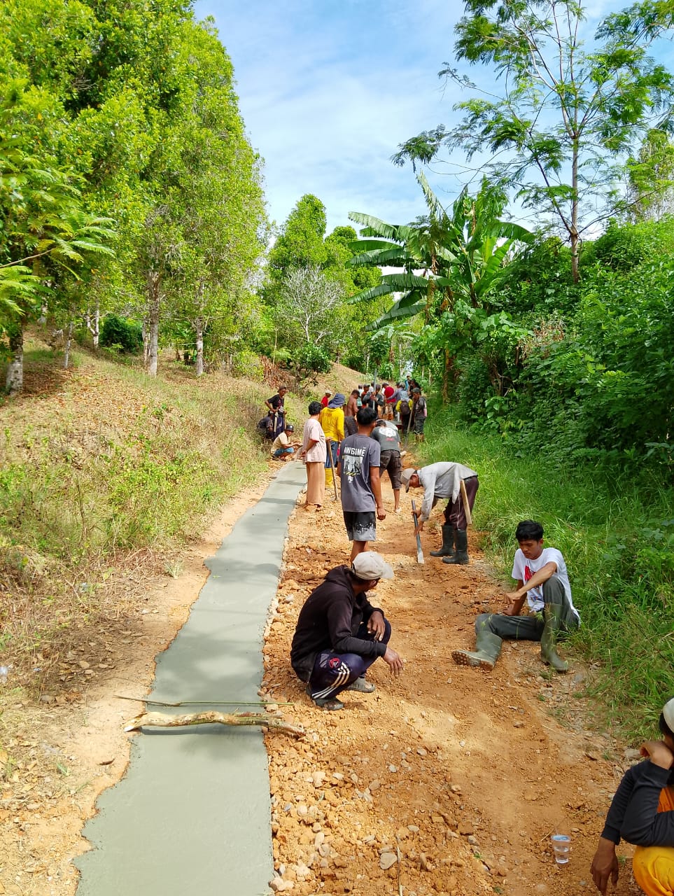 pelaksanaan kerja bakti masyarakat dusun IV pangkoan Desa Sumber Tani