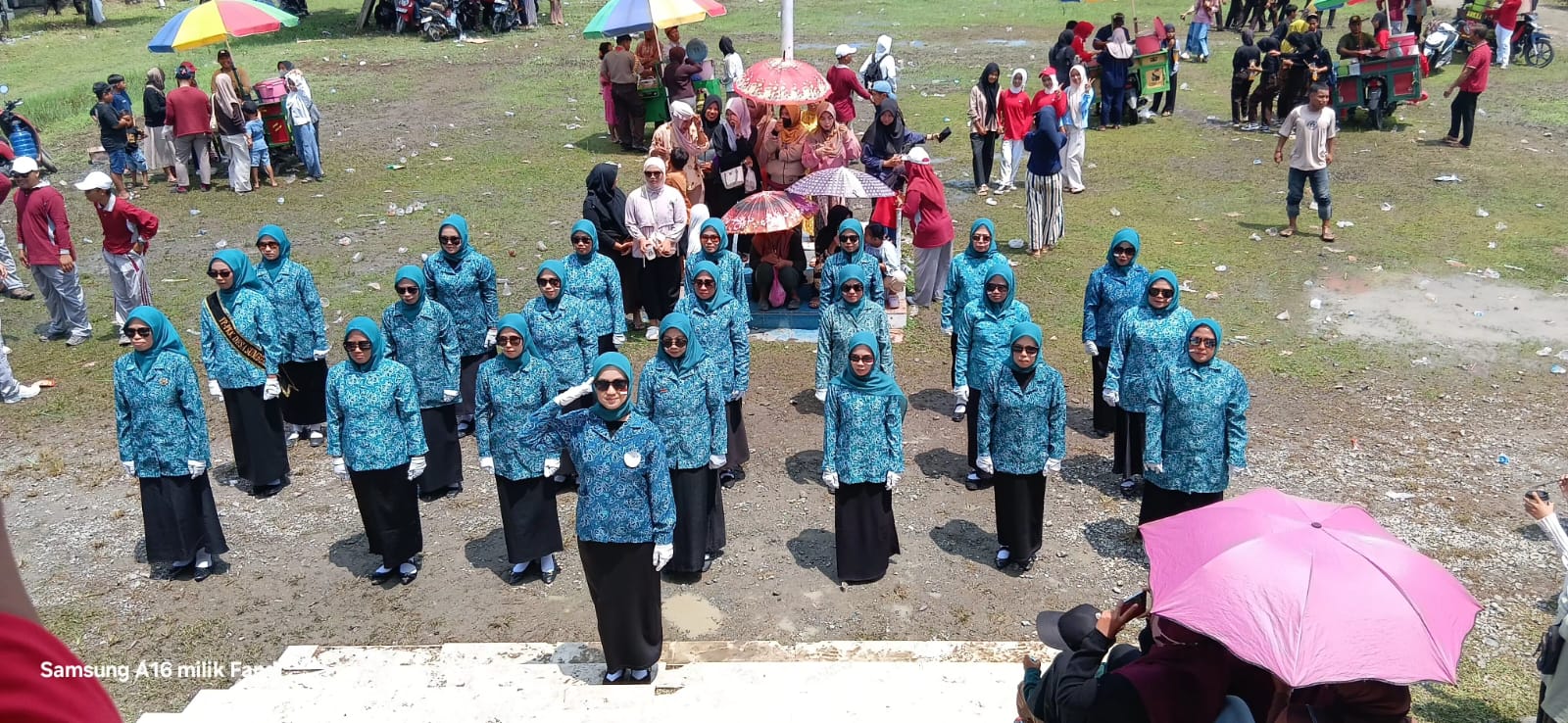 Semarak HUT ke-81 RI, TP-PKK Desa Sumber Tani Ikuti Gerak Jalan di Kecamatan Kasimbar