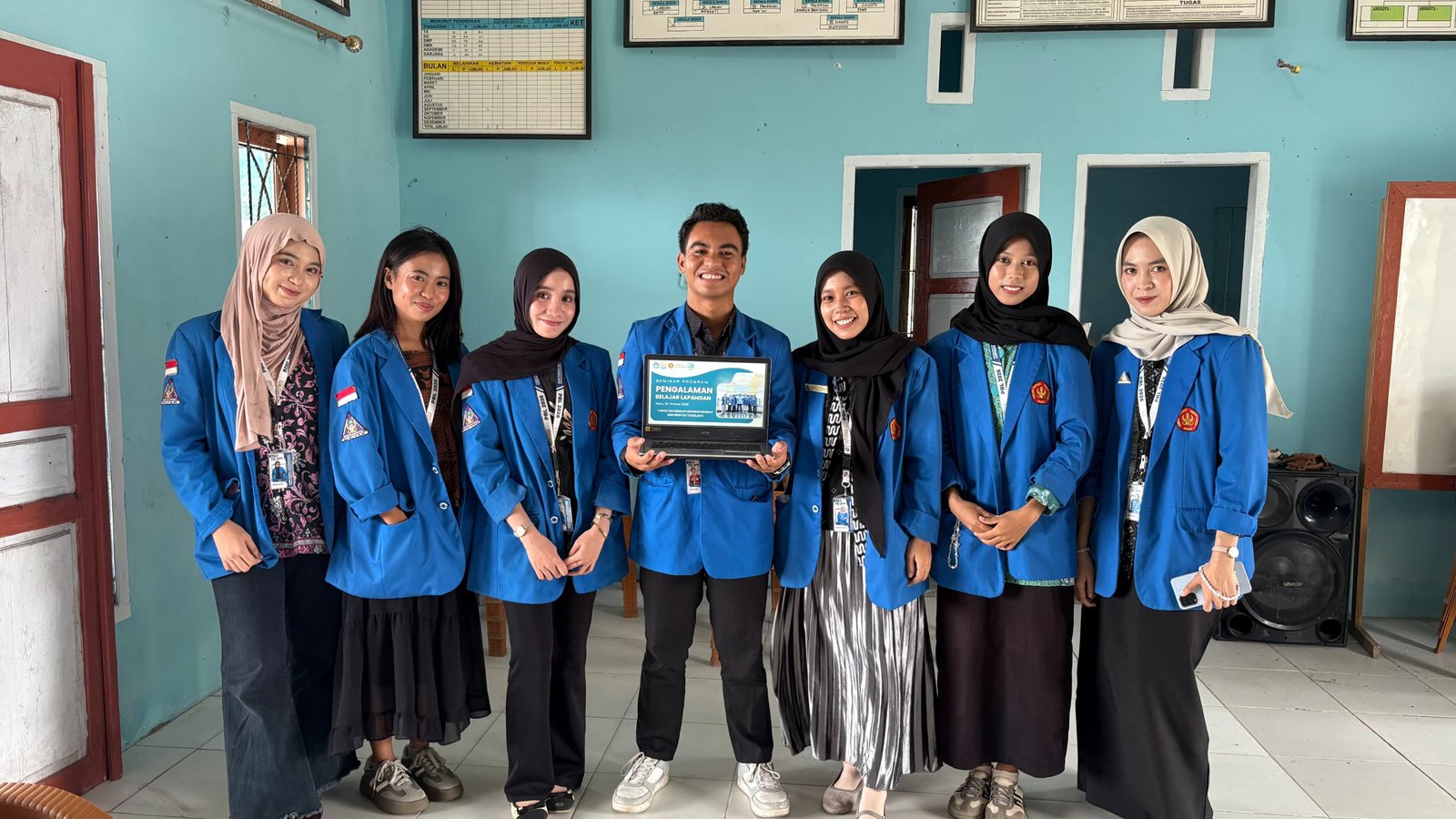 Mahasiswa Fakultas Kesehatan Masyarakat Universitas Tadulako Gelar Seminar Program Pengalaman Belajar Lapangan di Desa Sumber Tani
